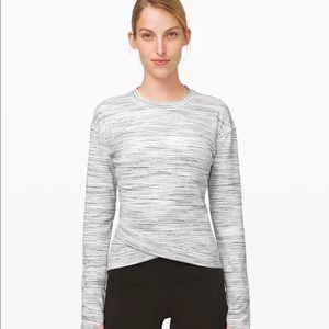 Close To Crossing Long Sleeve Lululemon top size XS fits a 4